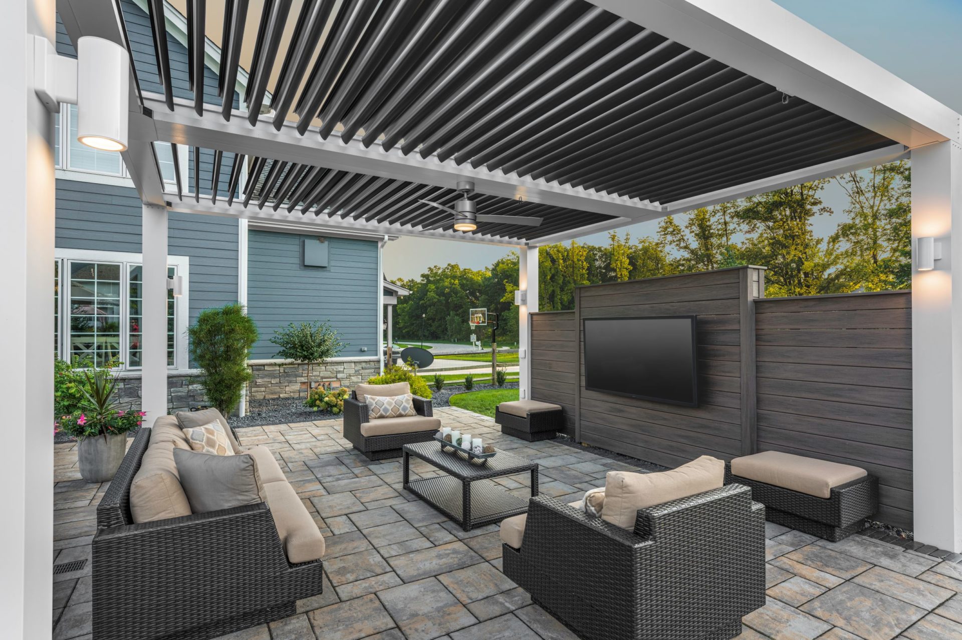 Louvered pergola San jose